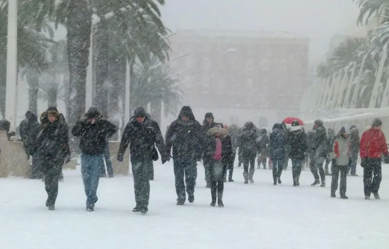 Split zatrpao snijeg, picigin i skije na plaži, a Kerumova sestra s legendarnom izjavom...