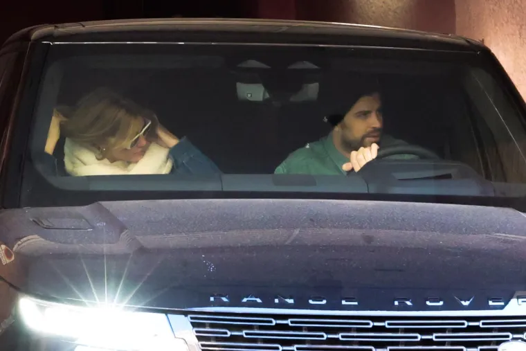 Mjesec dan nakon objave Shakirinog hita Gerard Pique i njegova nova djevojka prvi put ulovljeni u javnosti