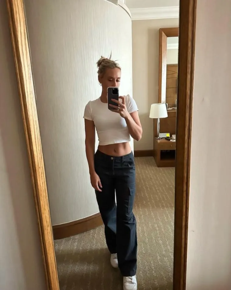 Uz nju je i pikado pravi spektakl: Prekrasna voditeljica osvaja svijet, ali i dru&scaron;tvene mreže