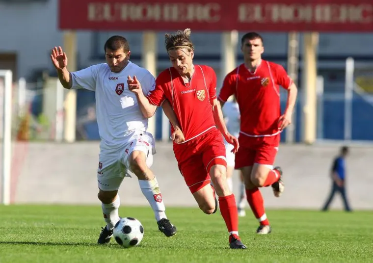 8. Najslabije plasirana momčad koja je odigrala dvije sezone u prvoj ligi je NK Croatia Sesvete. Oni su u 63 utakmice skupili 39 bodova ostvarivši 9 pobjeda, 13 remija i čak 41 poraz uz gol razliku od minus 86. U prvoj ligi su nastupali od 2008. do 2010. Klub osnovan 1957. pod imenom NK Sljeme je doživio financijski krah 2012. godine te se ugasio. U raznim fazama svoje karijere za ovaj klub su nastupali Jasmin Agić, Jerko Leko i Dario Zahora, a s klupe su ga vodili trenerski velikani Zlatko Kranjčar i Ljupko Petrović.
