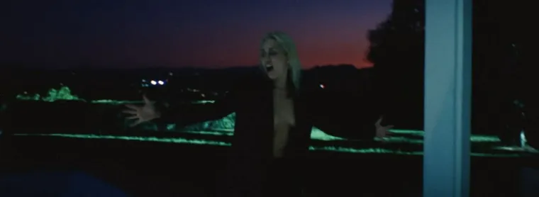Miley Cyrus se skinula potpuno gola: Nakon provokativne scene ispod tuša nećete imati mirne snove