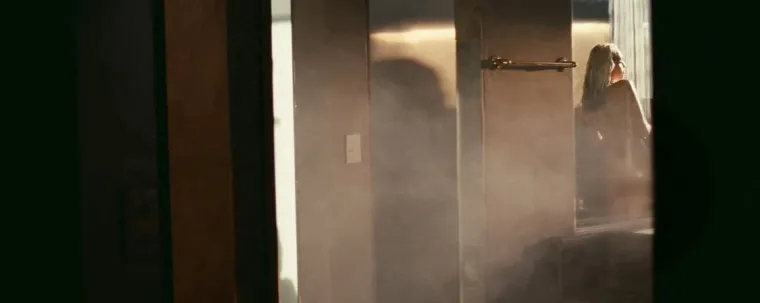 Miley Cyrus se skinula potpuno gola: Nakon provokativne scene ispod tu&scaron;a nećete imati mirne snove