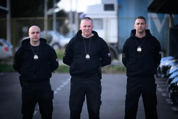 Ovo su heroji koji su u&scaron;li u vatru kako bi spasili mladu nepokretnu ženu Indiru i njezinog psa Bibu