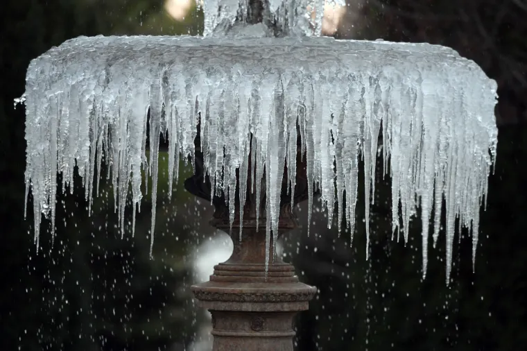 Zaledilo se more u Zablaću, smrznule se i fontane u &Scaron;ibeniku!