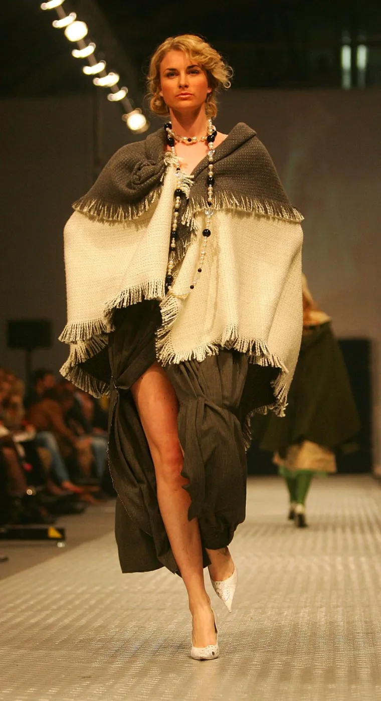 Bila je to opasno hot revija: Gole grudi, hod u donjem rublju i pad Aleksandre Grdić