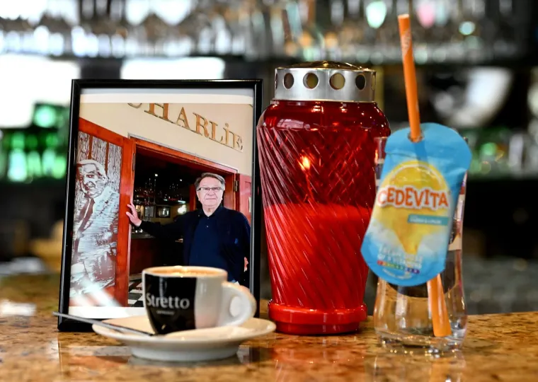 Ćirin omiljeni kafić oprostio se od svog najdražeg gosta: Poslužili su mu kavu i Cedevitu