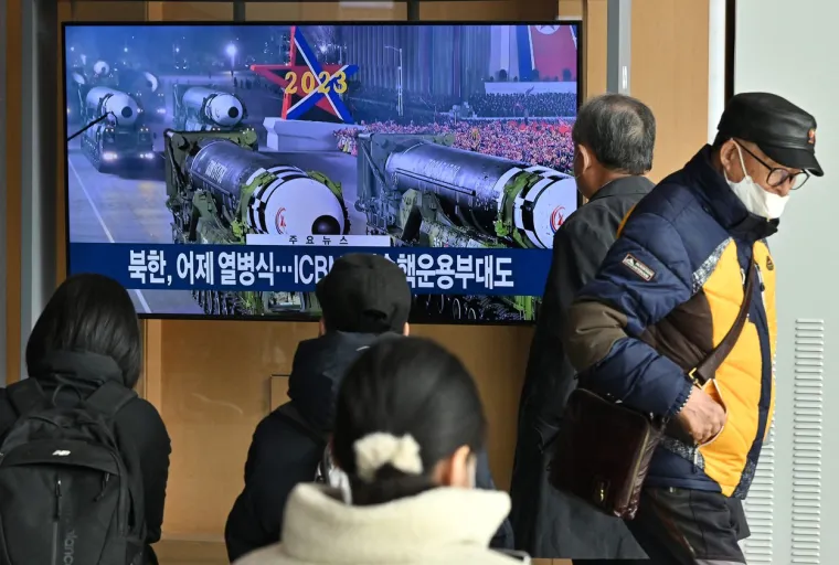 Kim svijetu pokazao nikad jači nuklearni arsenal, ali i jednu misterioznu djevojčicu: 'Znamo tko je ona!'