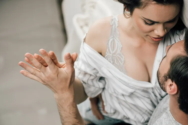 Ako ste više planer nego istraživač, Danielle savjetuje da ljudi u vezi odaberu točno određene dane i vrijeme za seks, samo pazite da nije vrijeme za spavanje. &quot;Odaberite najbolje vrijeme za seks kada ćete se obično opustiti i biti spremni za spavanje.&quot;