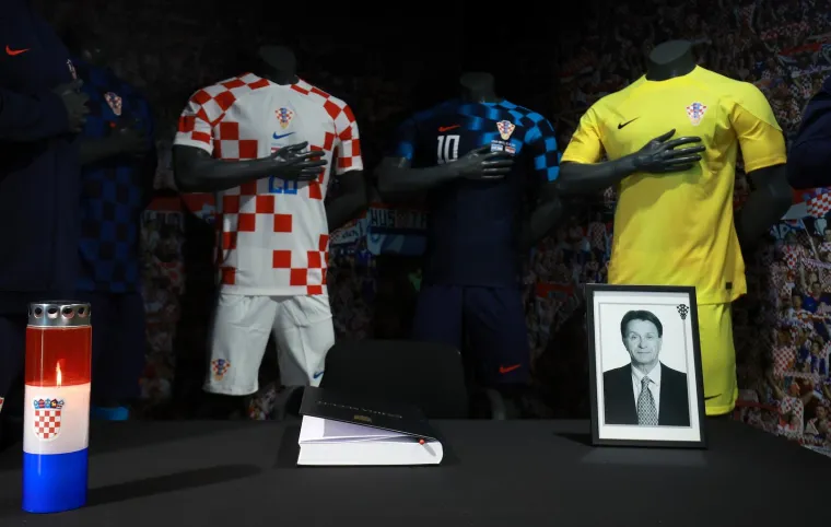 Otvorena knjiga žalosti za Ćiru Blaževića, Dalić se upisao među prvima. Potvrđen i točan termin pokopa