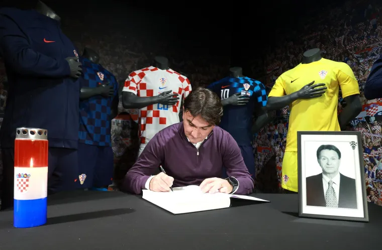 Otvorena knjiga žalosti za Ćiru Blaževića, Dalić se upisao među prvima. Potvrđen i točan termin pokopa