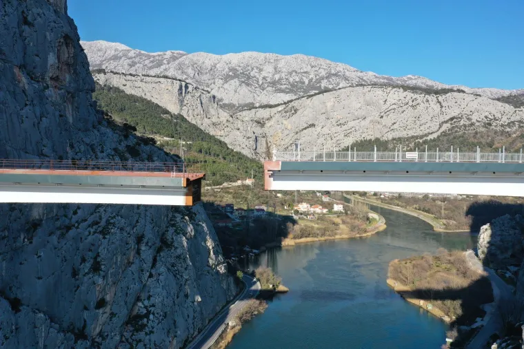 Most kod Omiša gotovo spojen i gotovo na istoj razini. Glibota za Danas ranije otkrio što ga dalje čeka