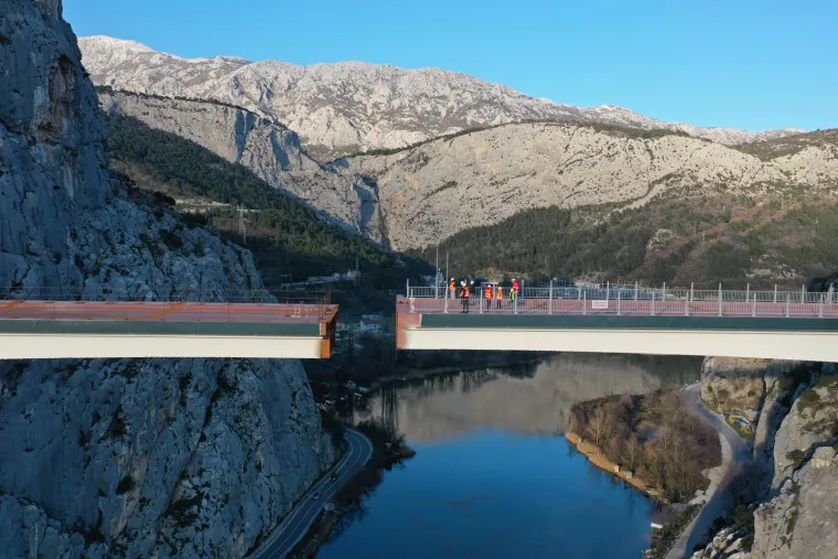 Most kod Omiša gotovo spojen i gotovo na istoj razini. Glibota za Danas ranije otkrio što ga dalje čeka