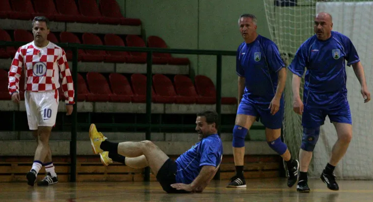 Prije 18 godina odigrala se posebna utakmica: Osvanule su poznate face, a nećete vjerovati tko je bio na suprotstavljenim stranama