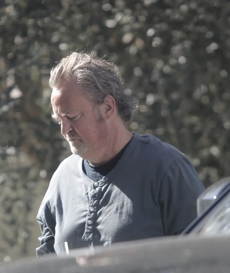 Matthew Perry nekad je bio omiljeno lice TV ekrana, a danas ni najmanje ne liči liku kojega je utjelovio u 'Prijateljima'