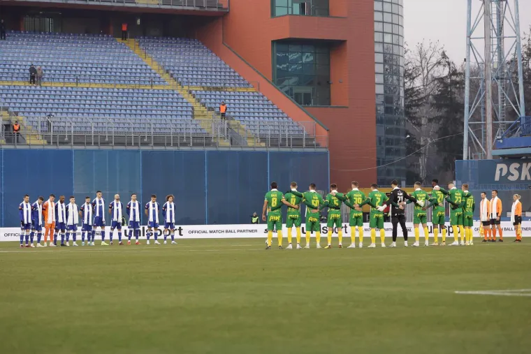 Maksimir se oprostio od Ćire Blaževića minutom šutnje: Predivna gesta igrača Dinama i Istre uoči utakmice