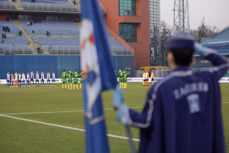 Maksimir se oprostio od Ćire Blaževića minutom &scaron;utnje: Predivna gesta igrača Dinama i Istre uoči utakmice