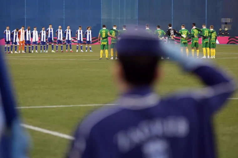 Maksimir se oprostio od Ćire Blaževića minutom &scaron;utnje: Predivna gesta igrača Dinama i Istre uoči utakmice