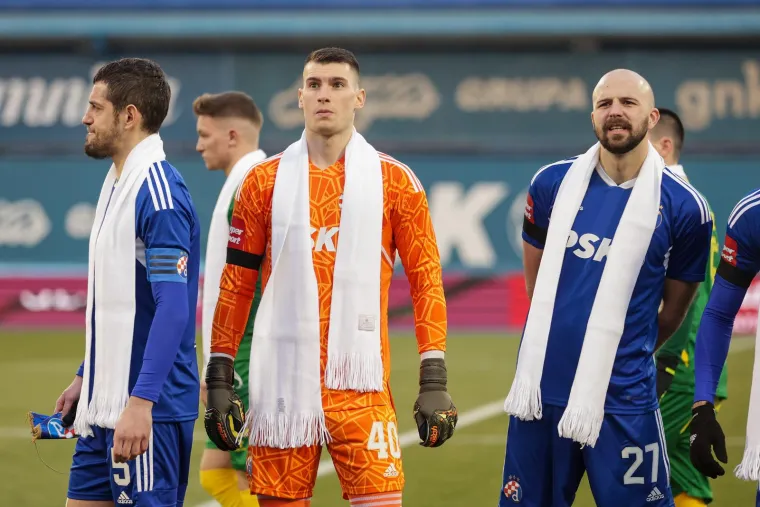 Kakva gesta: Igrači Dinama i Istre na teren iza&scaron;li s detaljem na koji bi Ćiro bio ponosan