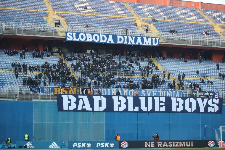 U razdoblju od 63. do 67. minute Dinamo je dva puta tresao mrežu suparnika, no oba ta gola poni&scaron;tena su zbog malij zaleđa u kojima se na&scaron;ao &Scaron;pikić. Prvi put su Baturina i Ivanu&scaron;ec odlično kombinirali na sredini igrali&scaron;ta, uslijedila je odlična okomita lopta za &Scaron;pikića koji je izbio sam pred Majkića i rutinski ga svladao. 