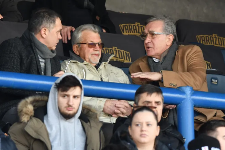 Gostovanje Hajduka u Varaždinu prati i izbornik Vatrenih Zlatko Dalić, Torcida poslala jasnu poruku čelnicima Bijelih