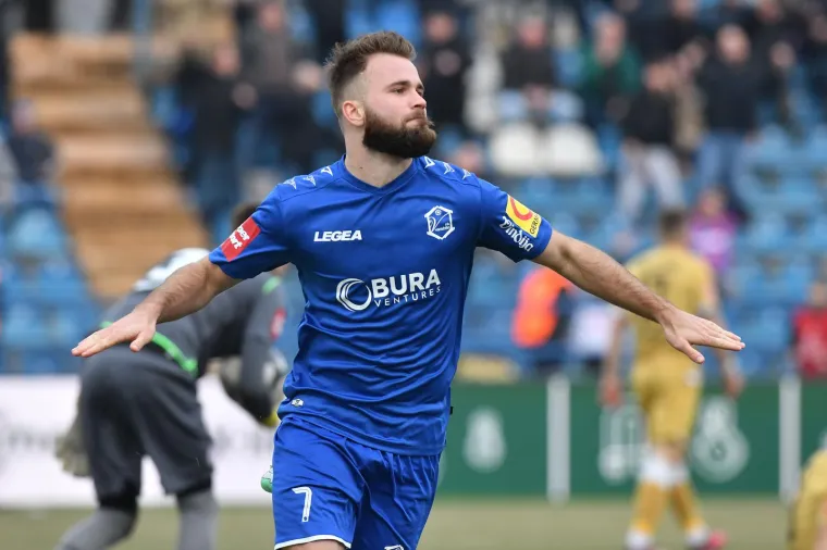 Gostovanje Hajduka u Varaždinu prati i izbornik Vatrenih Zlatko Dalić, Torcida poslala jasnu poruku čelnicima Bijelih