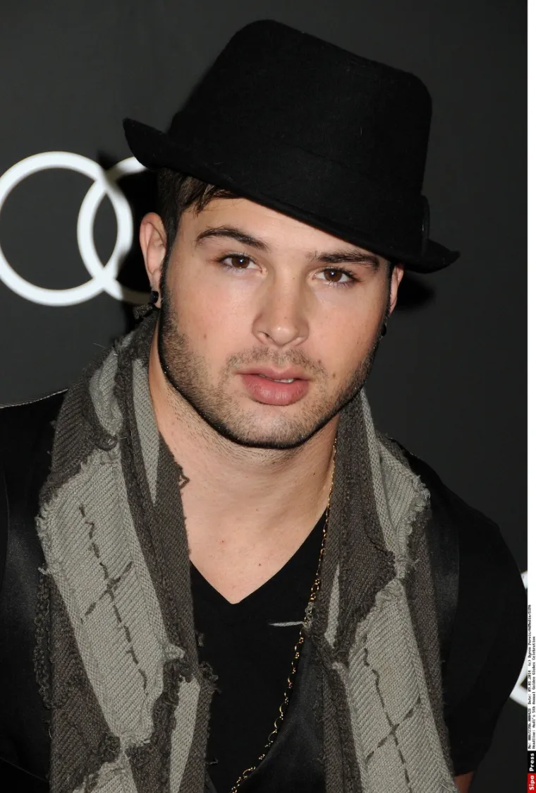 Kada je policija stigla do njegova stana, morala je razvaliti vrata jer im Cody nije odgovarao. Prona&scaron;li su ga mrtvog u spavaćoj sobi. 