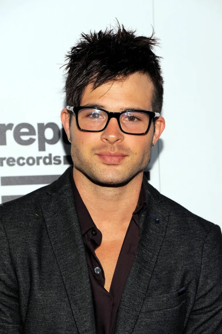 Miljenik žena pronađen mrtav u stanu, policiju dočekao užasan prizor: Prezgodni glumac i pjevač dugo se borio s alkoholom...