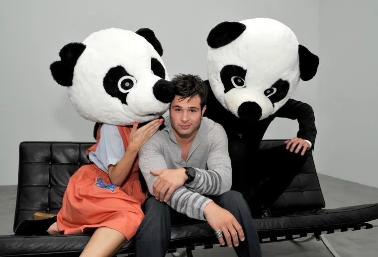 Miljenik žena pronađen mrtav u stanu, policiju dočekao užasan prizor: Prezgodni glumac i pjevač dugo se borio s alkoholom...