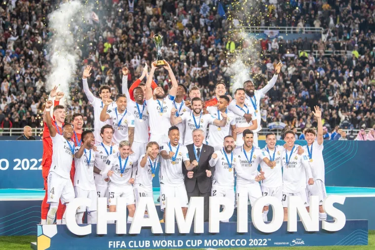 Luka Modrić peti puta svjetski prvak:  Samo tri trofeja nedostaju mu da postane najtrofejniji igrač Reala u povijesti