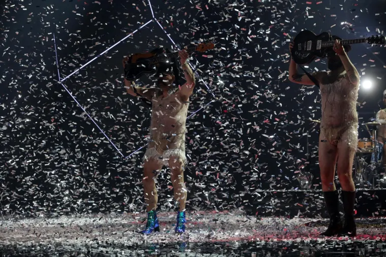 Evo kako je Let 3 proslavio pobjedu. Sviđa li vam se pjesma koja će nas predstavljati na Eurosongu?