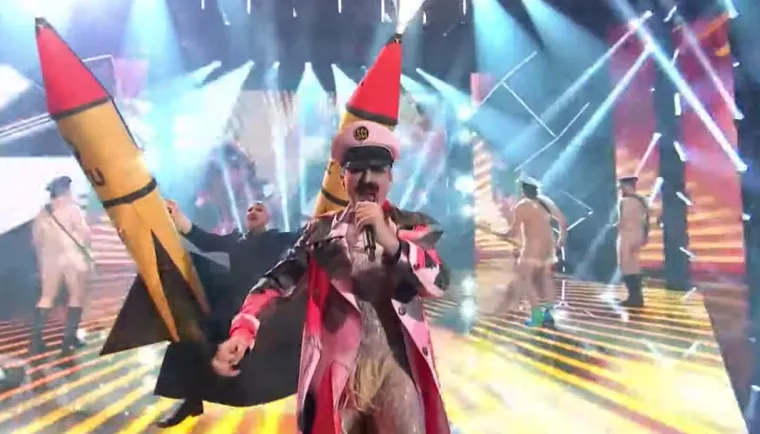 Rakete, Lenjin, ruže u stražnjici...: Ovako je izgledao spektakularan nastup Let 3 na Dori