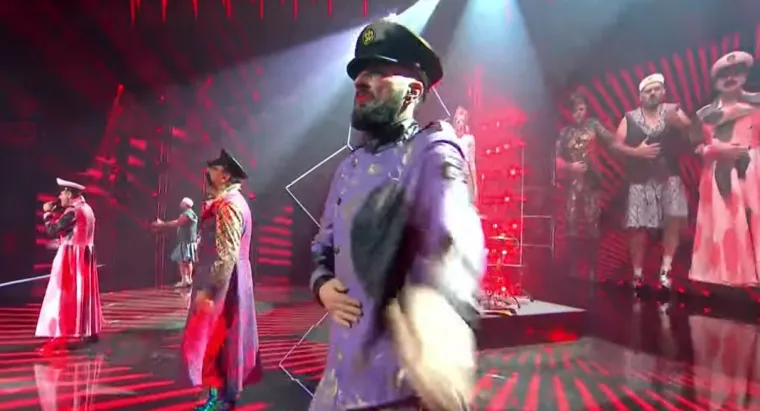 Rakete, Lenjin, ruže u stražnjici...: Ovako je izgledao spektakularan nastup Let 3 na Dori