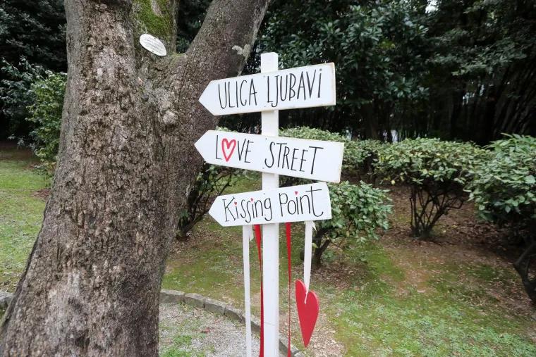 Prava valentinovska idila stigla je u Opatiju. Pogledajte gdje je savršeno mjesto za poljubac
