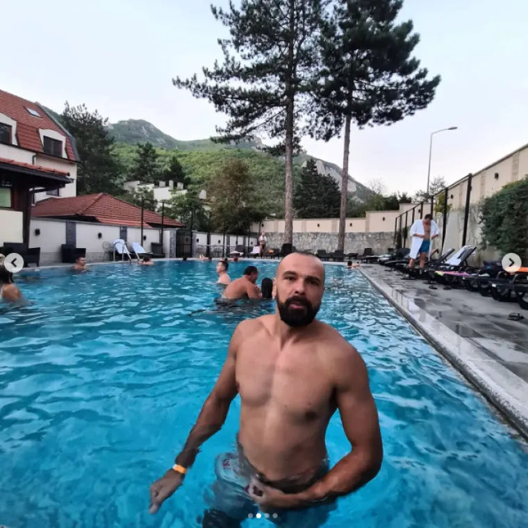 Nije nikakvo čudo &scaron;to je Hedviga 'odlijepila' za njim: Zoran iz 'Braka na prvu' često je bez majice, a ima se čime i pohvaliti