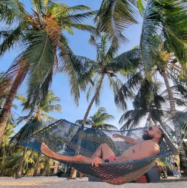 Nije nikakvo čudo &scaron;to je Hedviga 'odlijepila' za njim: Zoran iz 'Braka na prvu' često je bez majice, a ima se čime i pohvaliti