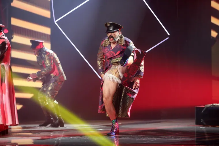 Ispucavali čepove iz stražnjice, napuhivali kondome, dijelili janjetinu... Ovo je Best of Let 3