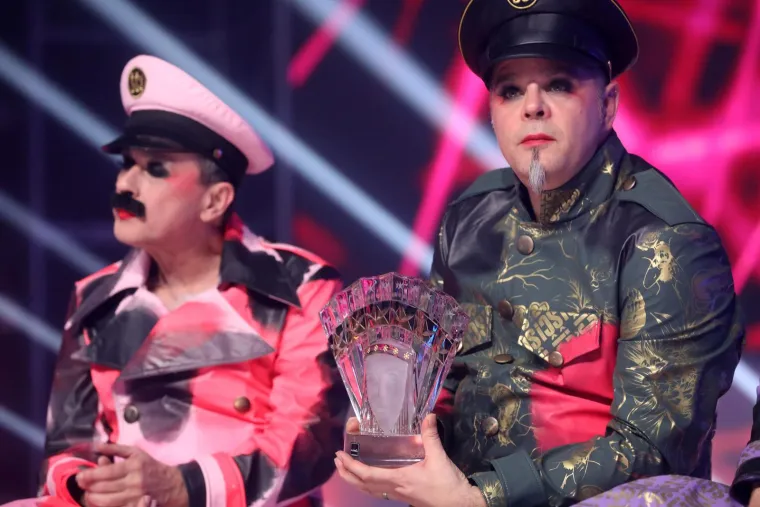 Ispucavali čepove iz stražnjice, napuhivali kondome, dijelili janjetinu... Ovo je Best of Let 3