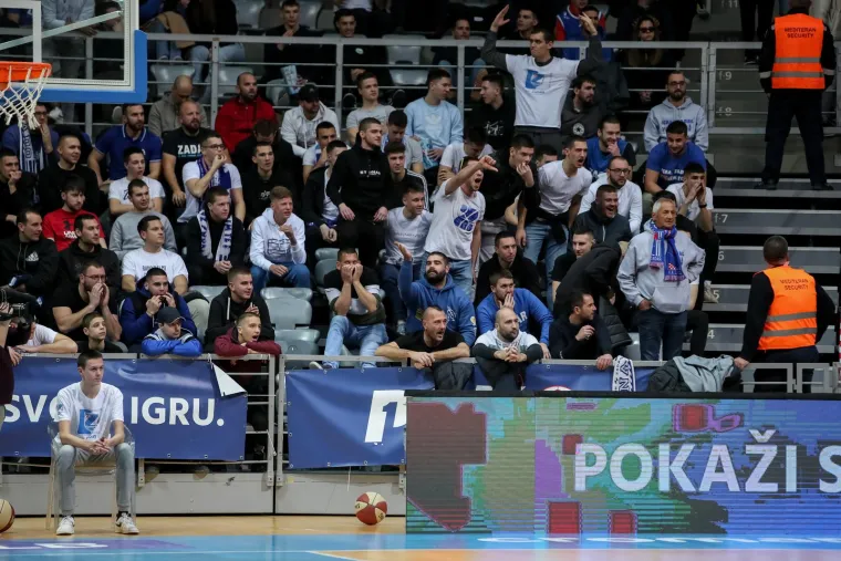 Upravo je Zadar bio taj koji je ove sezone jedini porazio Crvenu zvezdu. U studenom pro&scaron;le godine Zadrani su u Beogradu slavili sa 98-96. Ovoga puta Zvezda je uvjerljivo uzvratila.