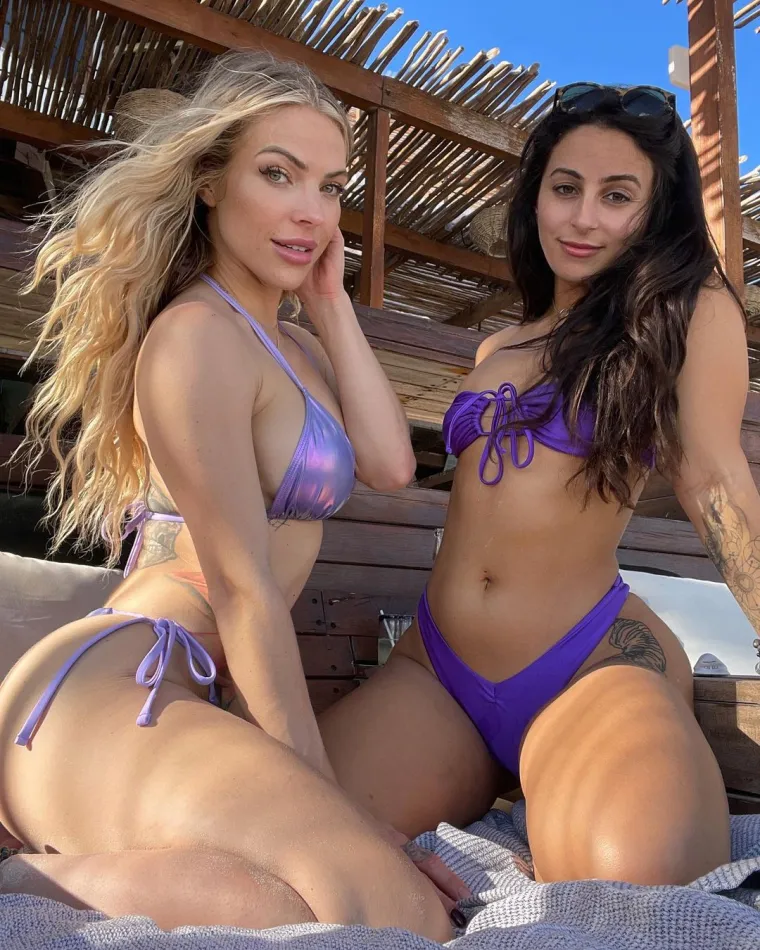 Poslodavac joj to nije oprostio: Dobila otkaz jer je netko uzeo njezine eksplicitne fotografije i objavio ih javno