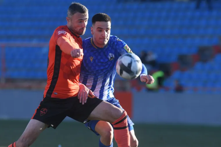 NAVIJAČKA GALERIJA Torcida navijala tijekom minute &scaron;utnje, a Armada se oprostila od Ćire