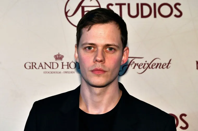 &apos;Bill Skarsgård: Ako čovječanstvo ikada bude na rubu izumiranja, moramo upotrijebiti gene obitelji Skarsgård za ponovno naseljavanje jer su svi oni u osnovi savršeni.&apos;