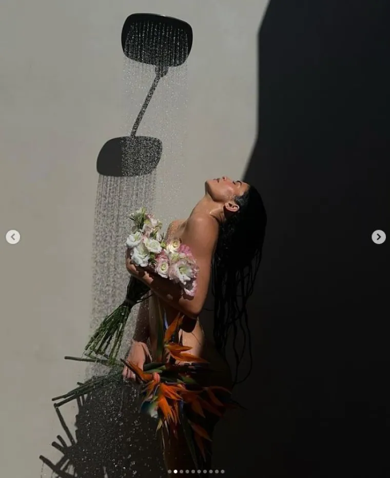 Kylie Jenner pozirala potpuno gola pod tušem pa pobrala milijune lajkova: 'Danas je težak dan za njene hejtere'