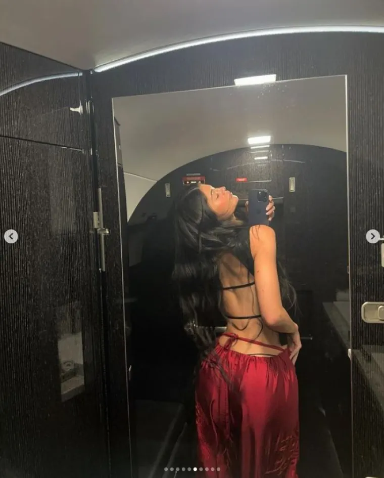Kylie Jenner pozirala potpuno gola pod tušem pa pobrala milijune lajkova: 'Danas je težak dan za njene hejtere'