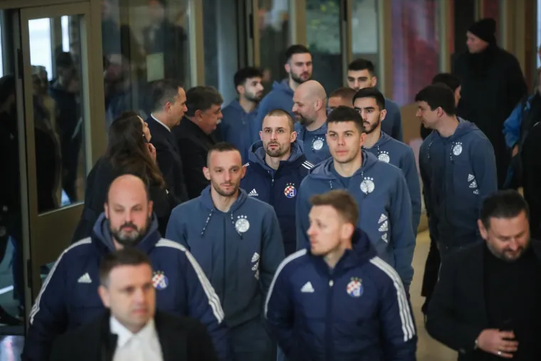 Momčad Dinama stigla na komemoraciju za Ćiru Blaževića: Predsjednik Bari&scaron;ić u biranom dru&scaron;tvu