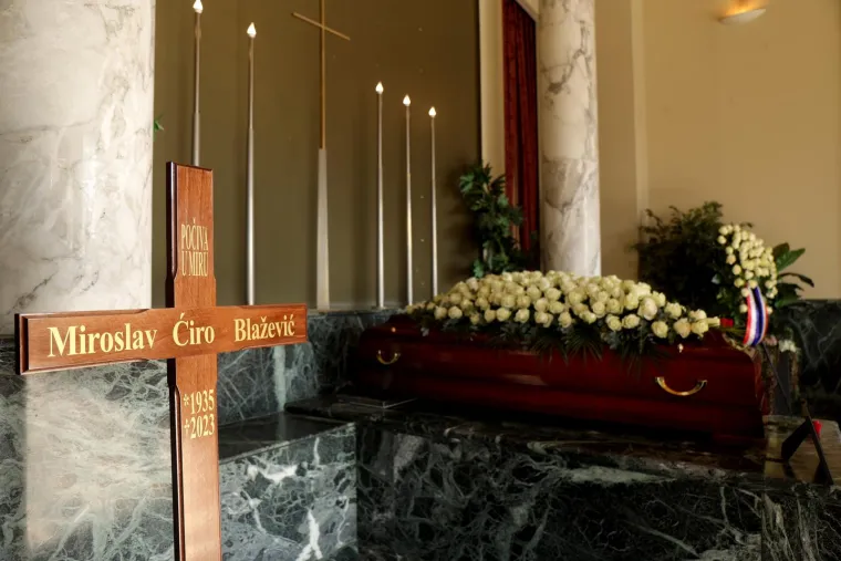 Na Mirogoju se opro&scaron;taju od Ćire, stigao brončani Vatreni iz 1998.: 'Nikad ga nisam to pitao, a imao sam milijun prilika'