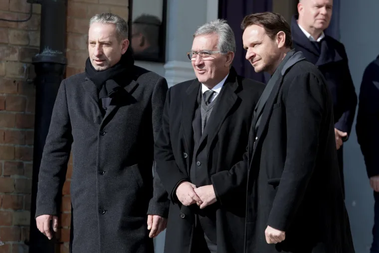 Sva Ćirina djeca na jednom mjestu: Njegovu Zdenku držala je kći Barbara, a sin Miroslav jedva je suzdržavao suze