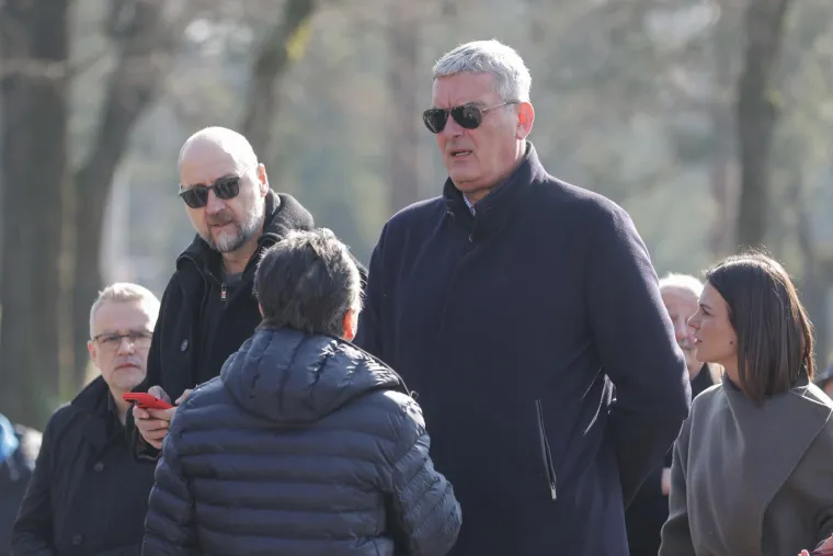 Nakon komemoracije za Ćiru Blaževića okupile se naše legende, pogledajte kakva je ekipa nastala