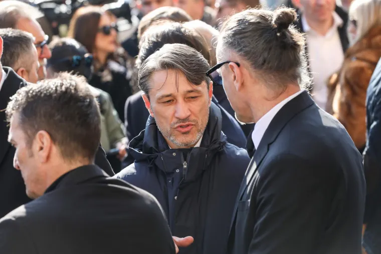 Vatreni pored lijesa drže počasnu stražu: Ne znamo jesmo li ikada vidjeli Bobana, Prosinečkog i Šimića ovako shrvane