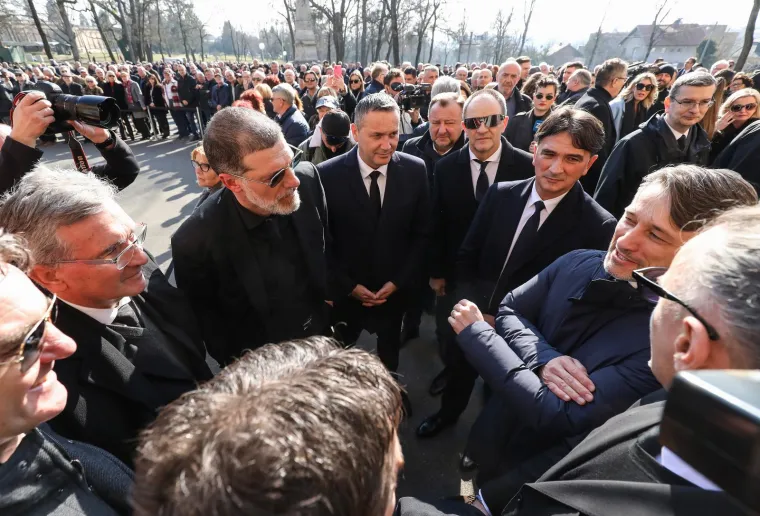 Vatreni pored lijesa drže počasnu stražu: Ne znamo jesmo li ikada vidjeli Bobana, Prosinečkog i Šimića ovako shrvane