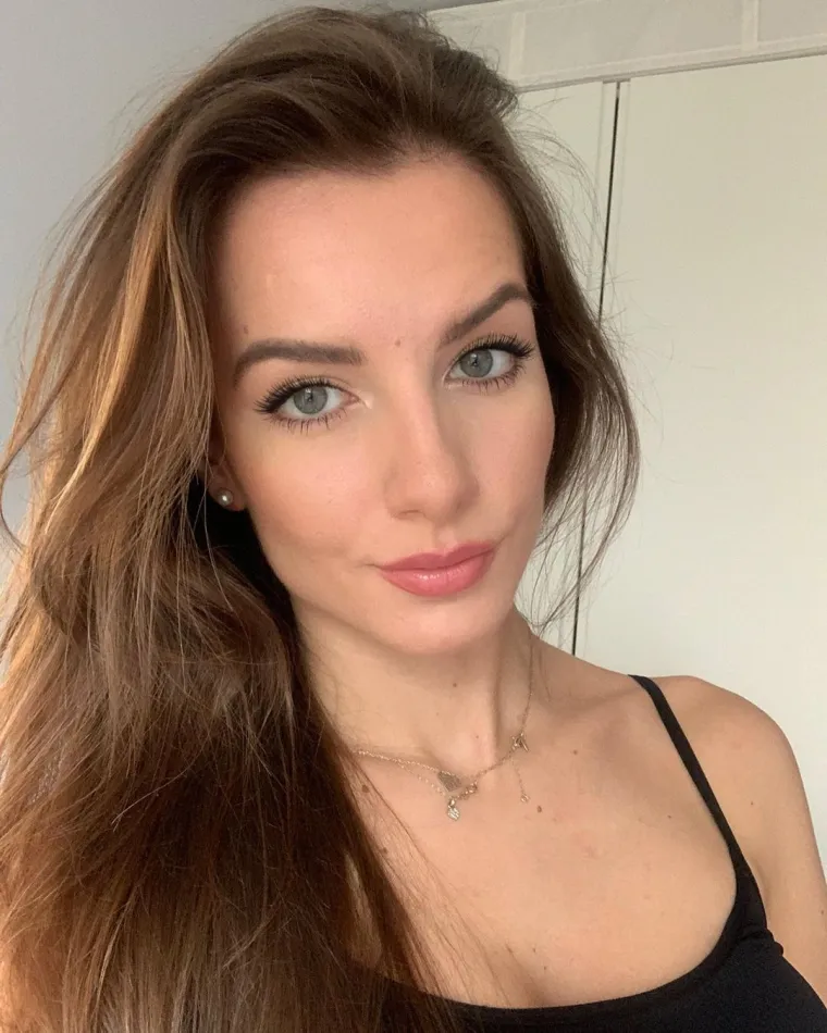 Najseksi sutkinja svijeta supruga je upoznala na utakmici Hajduka pa na vrhu popularnosti povukla neočekivan potez